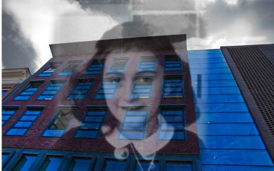 Anne Frank naplója, mint ajánlott olvasmány Kezdeményeznék, hogy visszakerüljön az iskolák olvasói listájára