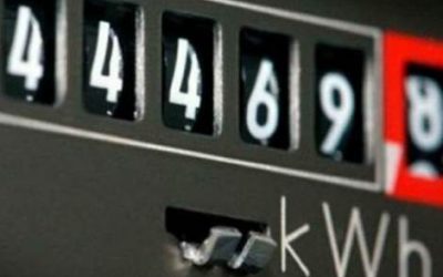 180.000 háztartás jogosult a kedvezményes áramra Ezer dinárral lesz olcsóbb a villanyszámlájuk a fűtési idényben