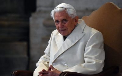 Ferenc pápa bejelentette, hogy XVI. Benedek nagyon beteg