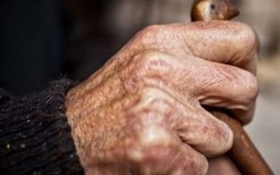 Átcsoportosítják a nyugdíjasoknak járó támogatásokat Négymillió dinárnyi készpénzsegélyt koszovói nyugdíjasoknak utalnak