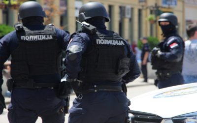 Állig felfegyverzett koszovói rendőröket vettek őrizetbe Szerbia területén