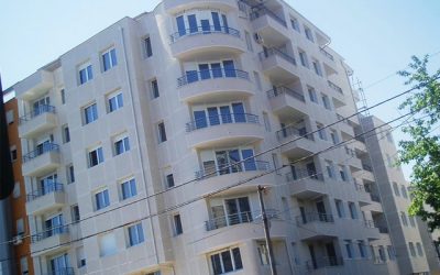 Kilenc évnyi átlagfizetésből tudna venni ingatlant, de közben egy dinárt sem költhet belőle