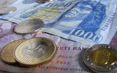 Másfél éves mélyponton a forint