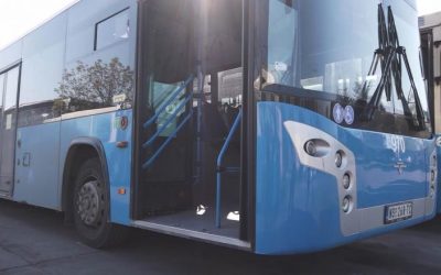 Drágul a buszjegy Újvidéken, de legalább lesz hozzá zene A közvállalat a jelenlegi árakkal nem tudja fedezni a működési költségeket