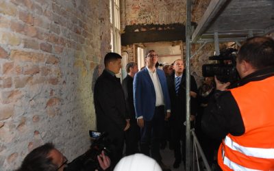 A Közegészségügyi Intézet kitüntette Vučićot és Lončart A közegészségügy javításához való kivételes hozzájárulása elismeréseként