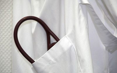Családon belüli erőszak miatt letartóztatták a Katonaorvosi Akadémia egyik orvosát