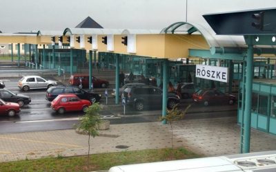 Fegyvereket és több ezer lőszert találtak egy albán férfinál Röszkénél