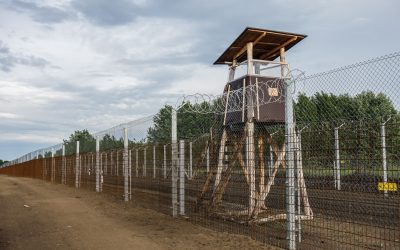 Vascsővel ütöttek és kiraboltak egy török határsértőt Ásotthalomnál