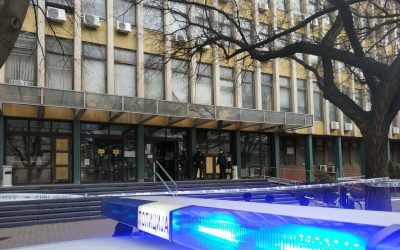 Folytatódik az újvidéki bíróság blokádja