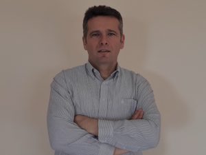 Rade Popović: Egy gazda, aki 100 hektárt művel, lényegében egymillió eurós ingatlannal dolgozik. Ha ehhez hozzáadjuk a kapcsolódó 200-300 ezer eurós mezőgazdasági gépesítést, és a termelés megkezdéséhez szükséges forgótőkét, akkor egyértelművé, hogy más iparágakban igen ritkán találkozhatunk ilyen drága munkahellyel (Fotó: Medija Centar)