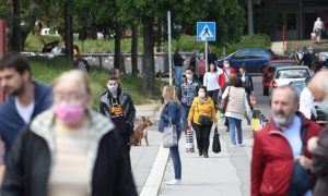 oregek-fiatalok - Beta