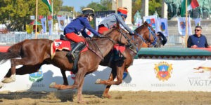 Szabó Nikolett előzi Rostás Zsoltot a középfutamban