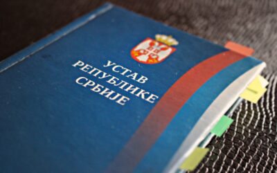 Szakértőkből, egyetemistákból álló párt létrehozását javasolja egy professzor
