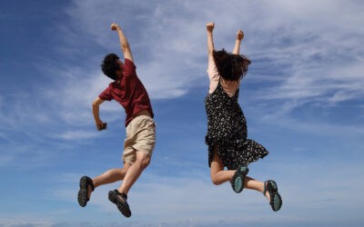 A fiatalok egyre kevésbé boldogok, mint az idősebb nemzedék Generációs trendek a 2024-es boldogsági világjelentésből