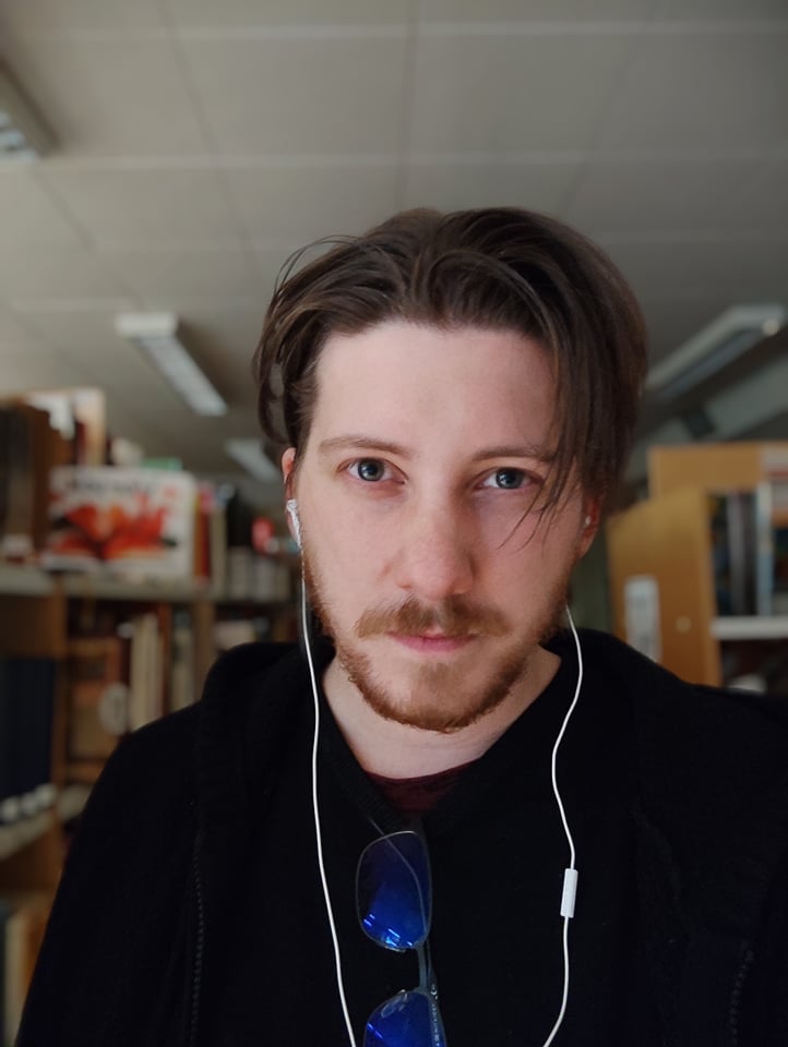 Kocsis Tamás: Szerettem volna otthon maradni az egyetem után, és próbálkoztam is vele, azonban egy szerencsétlen félrekommunikáció miatt ez nem sikerült, így visszajöttem Magyarországra