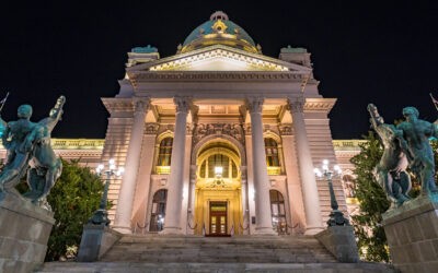 Demostat: A szerb politika paradoxona, hogy a legszegényebbek a hatalom legnagyobb támogatói