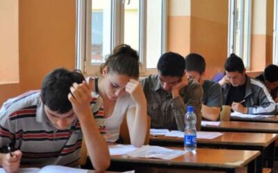 Oktatási Minisztérium: Az állami érettségit a 2025/26-os tanévre kell(ene) halasztani