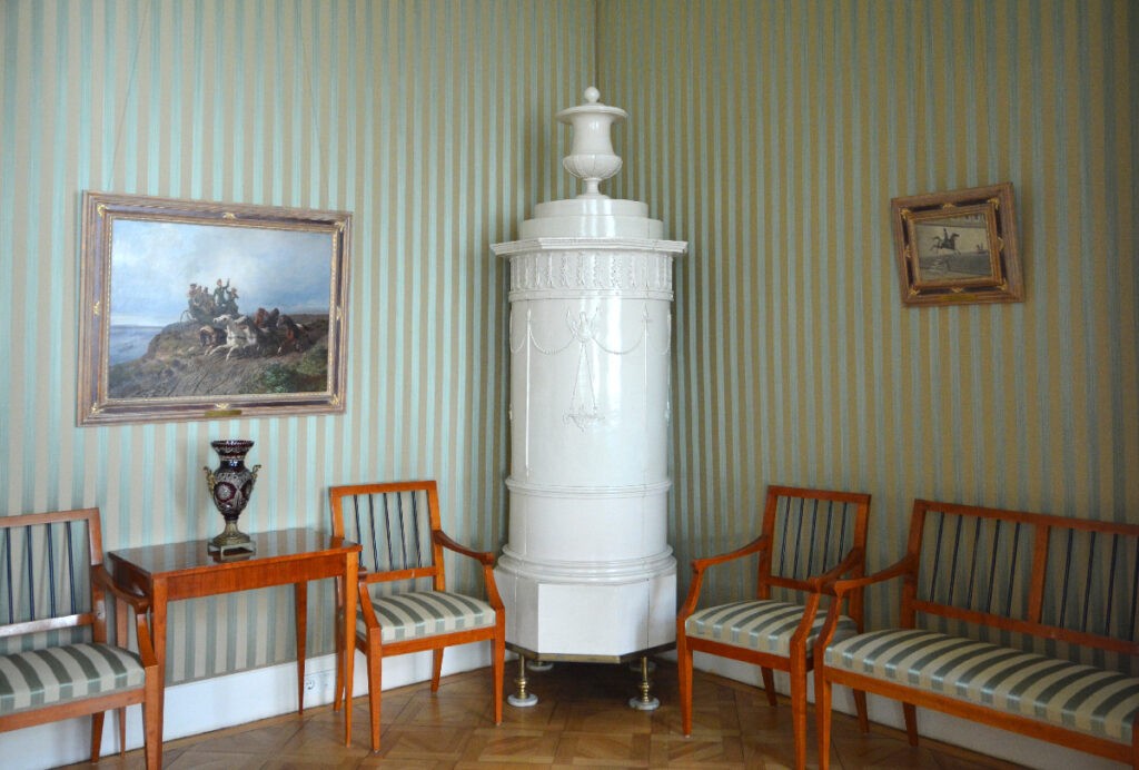 A Teaszalonban emlékeznek meg a korábbi tulajdonosról, az ördöglovas Sándor Móricról