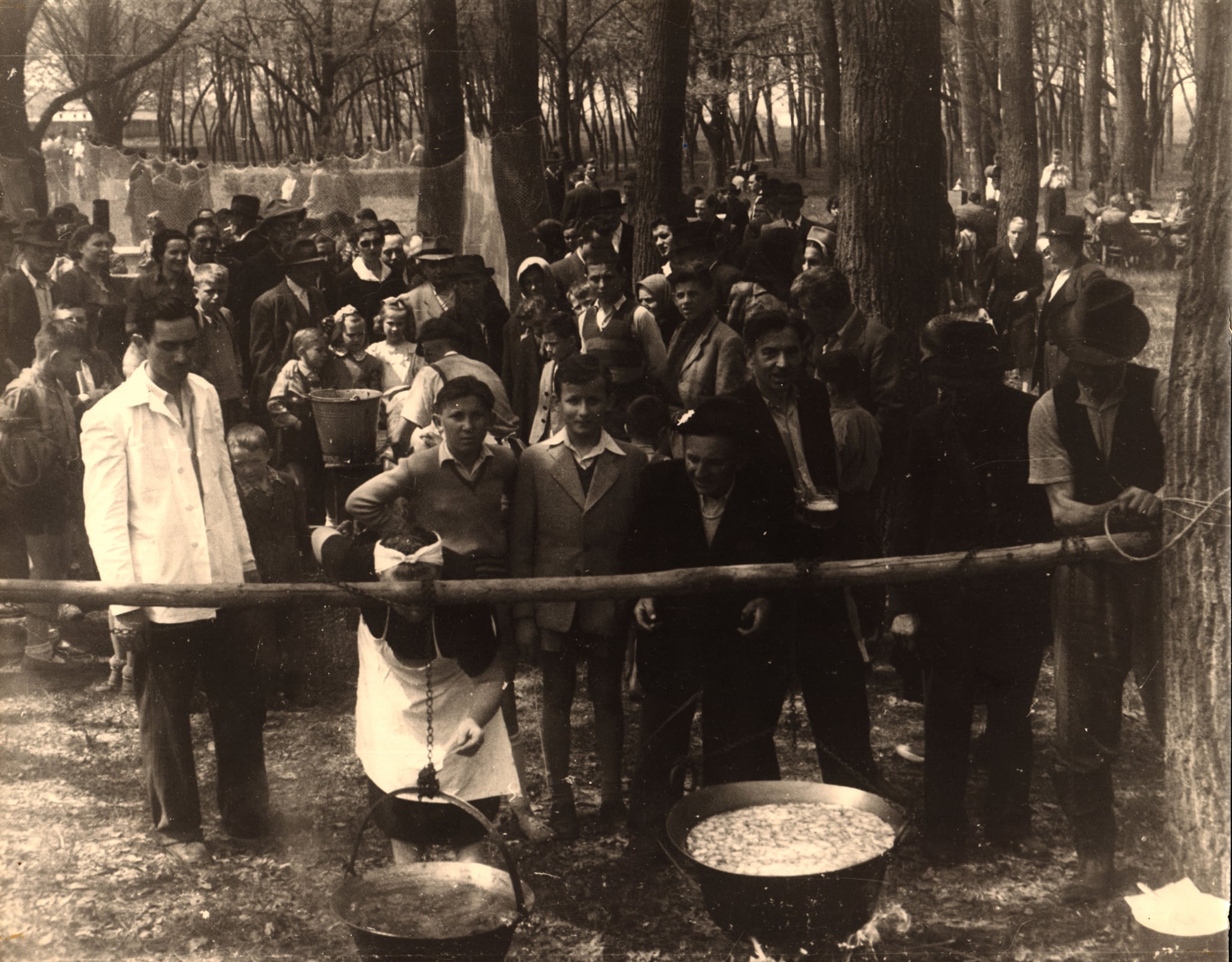 A zentai Népkertben, egykoron....