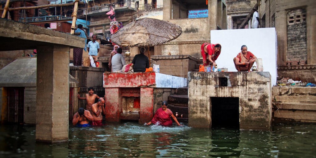 A Gangesz elszennyezése az egyik legjobb példa a veszélyekre, az emberek felelőtlenül használják a folyót (Fotó: Pixabay)