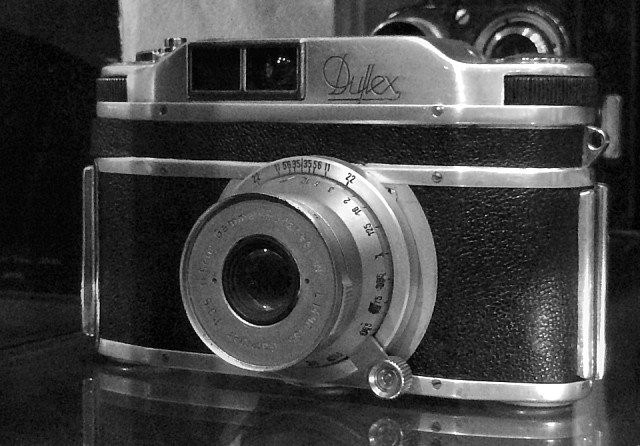 Az elfeledett Duflex egy példánya a Magyar Fotográfiai Múzeumban (Fotó: Wikipedia)