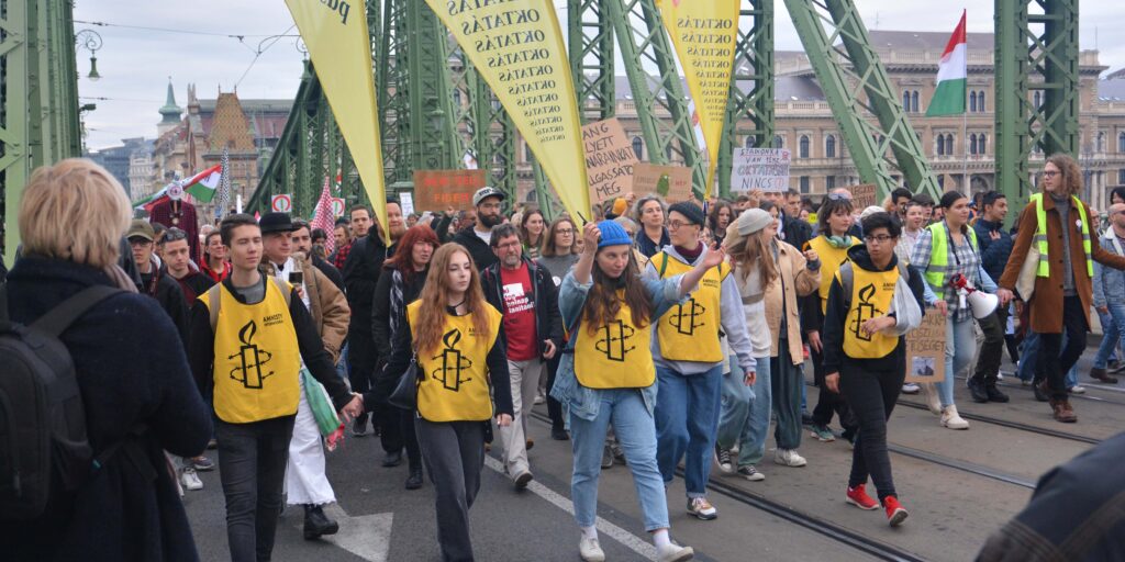 Szolidaritási tüntetés, Szabadság híd