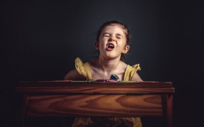 Hasfájós világ, ottfelejtett gyermekek