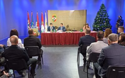 „A folyamatos munkának nincs határa” Alelnököt és Végrehajtó Bizottságot választott a Magyar Nemzeti Tanács