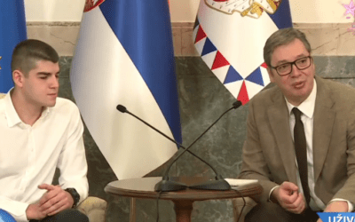 Állással várta haza a pristinai börtönből szabadult fiatalembert az államfő