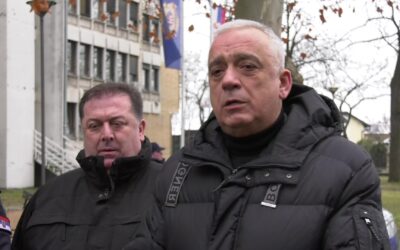 Ezerháromszáz eurós kabátban nem fázik Szabadka polgármestere