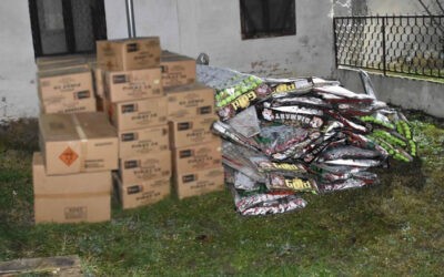 Milliós értékben lopott tűzijátékot, Kabolon rejtette el
