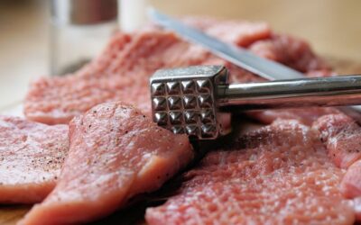 A kórház szerint nem igaz, hogy lejárt húsokat találtak náluk