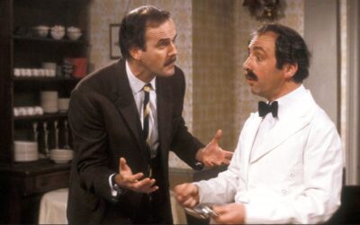 Több mint 40 év után John Cleese feléleszti a Waczak Szállót