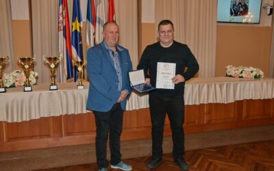 „Hiszek abban, hogy a birkózószőnyeg olyan, mint Aladdin repülő szőnyegje” Interjú Fábián Ákos edzővel