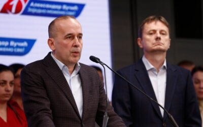 Egy šumadijai törpepárt kollektív átigazolt a Szerb Haladó Párthoz