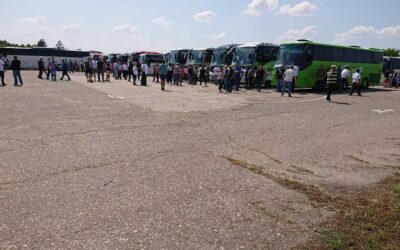 Vučić színházában Orbán statisztái is szerepelnek? (Fotók)