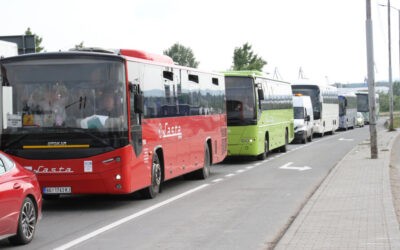 3500 autóbusz 170 ezer embert szállít ma Belgrádba?