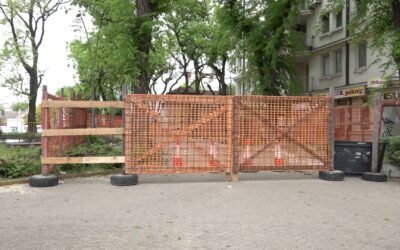 Lezárták a Szabadegyetem melletti parkoló bejáratát Szabadkán