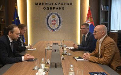 A védelmi miniszter arra szólította fel az EU intézményeit, hogy fékezzék meg Albin Kurtit