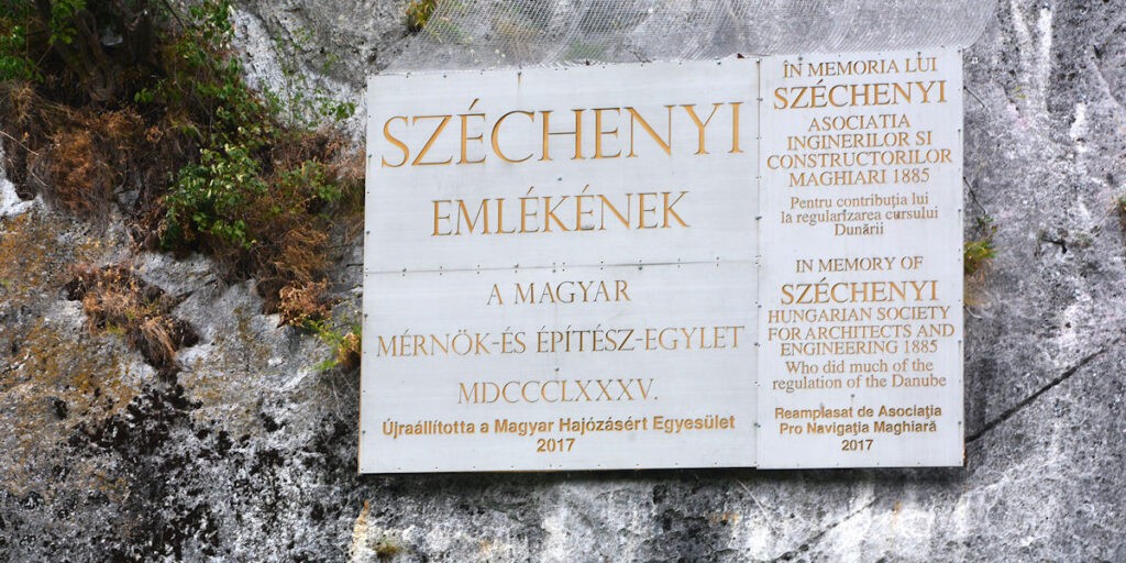Széchenyi emléktáblája a Vaskapunál (Fotó: Szappanos Veronika)