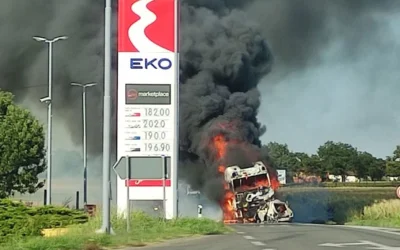 Nagyon súlyos baleset történt a tavankúti bekötőútnál