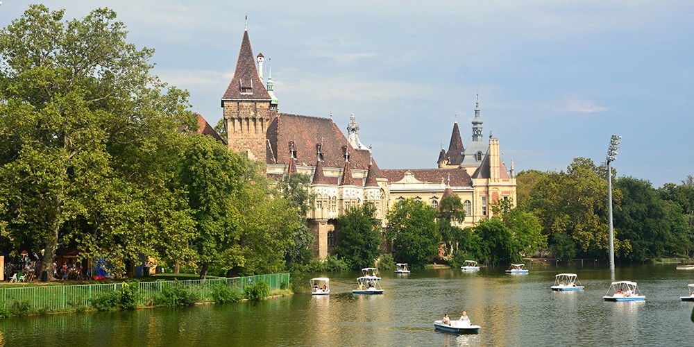 A Vajdahunyad várban elsősorban a kisgyermekes családokat várják programokkal (Fotó: Szappanos Veronika/SZMSZ)