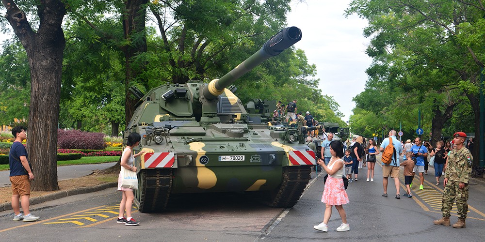 A Városligetet a honvédség foglalta el (Fotó: Szappanos Veronika/SZMSZ)