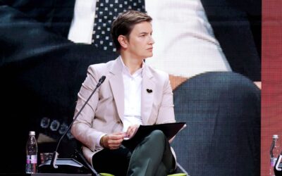 Brnabić szerint a haladók előtt háborús körülmények között dolgoztak az iskolákban és az egészségügyben is