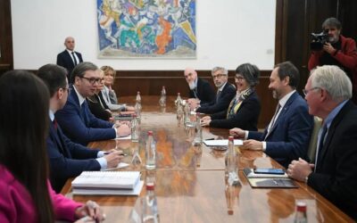 Vučić azt kéri a Kvinta-országoktól, hogy a KFOR biztosítsa a közbiztonságot Észak-Koszovóban