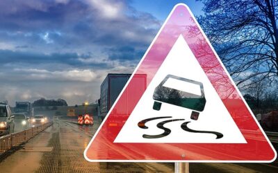 A jegesedés és a köd miatt maximális odafigyelésre van szükség!