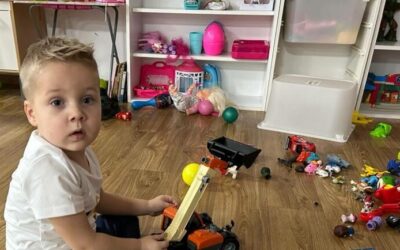 A világ összes zászlaját felismeri egy hódsági kisfiú