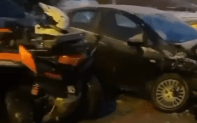 Kvad és autó ütközött, megsérült egy kamaszfiú Kátyon (Videó)