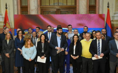 Átmeneti kormányt és két minisztériumot követel magának az ellenzék