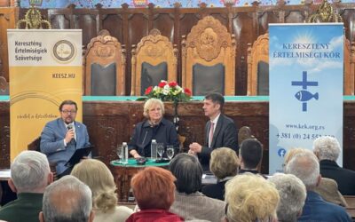 Pásztor: Meg kell tanulnunk vágyakoznunk az után, amink van A népszámlálás adatairól és a közösség jövőképéről is beszéltek a szabadkai panelbeszélgetésen